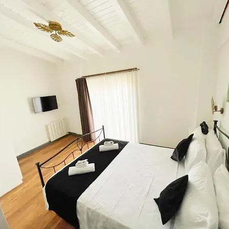 Hotel Dora